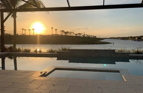 Biggar House | 3-bedroom house Estero/Southern Fort Myers on canal/lake with beautiful sunsets