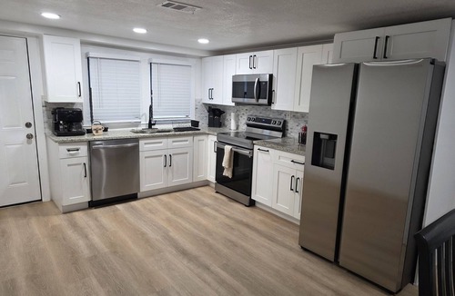 Bearss Plaza House | 3-bedroom house in charming Tampa with AC