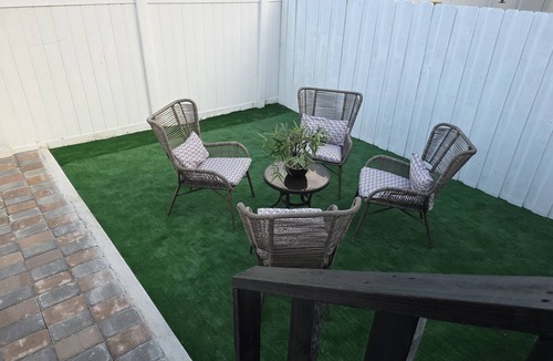 Bearss Plaza House | 3-bedroom house in charming Tampa with AC