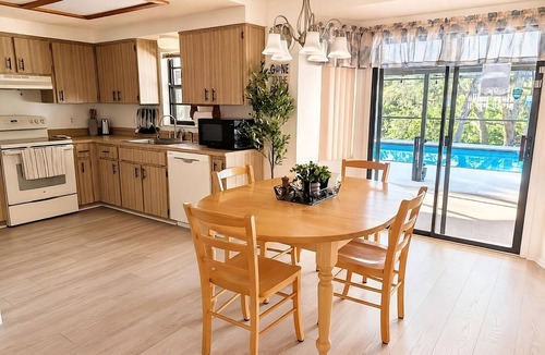 Berkeley Manor House | 3-bedroom house in serene Spring Hill with Private Heated Saltwater Pool