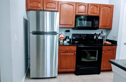 Kissimmee Condo | 3 BEDROOM LUXURY CONDO 10 MINUTES AWAY FROM DISNEY