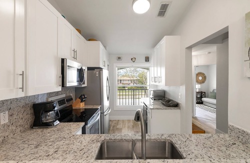 Hammock Bay Condo | 3-bedroom Luxury Condo moments from Marco Island & Naples! The Perfect Getaway!
