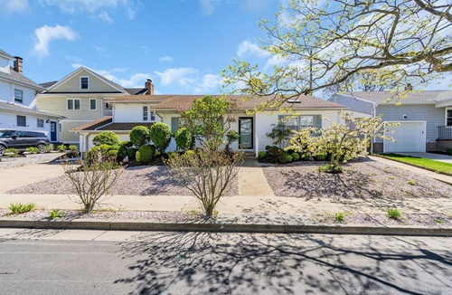 Bradley Beach House | 3 Blocks to Beach | Linens & Towels | Free Parking