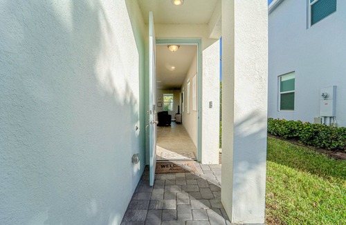 Jensen Beach House | 3-BR - Coastal Chic Beach House, Pet Friedly, w Heated Pool