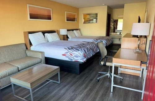 St. George Hotel | 3 Great Value Rooms Near Taco Bell – Each w/TV, Perfect for Travelers