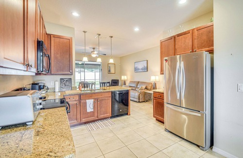 DeLand House | 3 Mi to Dtwn DeLand: Poolside Paradise!