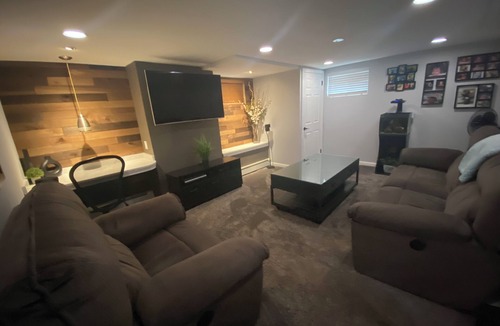 Wallington House | 3 MILES/5 KM FROM METLIFE STADIUM AND AMERICAN DREAM MALL