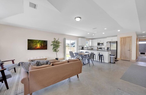 Butler Beach House | 3 minute walk to the beach, outdoor shower, pet friendly, close to downtown