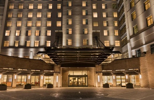 Berkeley Heights Hotel | 3 Pet-Friendly Units, Free Breakfast, Indoor Pool, Parking Onsite!