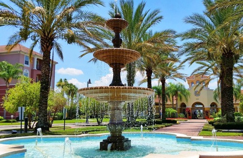 Florida Central Atlantic Coast House | 3-Story Townhome near Theme Parks! *Sleeps 10*
