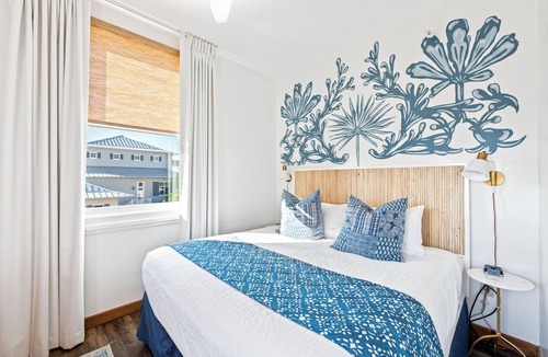 Rosemary Beach Hotel | 303 Rosemary Beach Inn - Includes Beach Chairs & Complimentary Breakfast + Access to 4 Pools