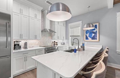 Treetop House | 30A Beach House Scissortail - Pet Friendly, Pool, Beach, Sleeps 18 - Free Golf!