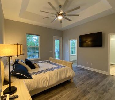 Fellowship House | 33 Brand New Townhouse, 21 Mi To Wec