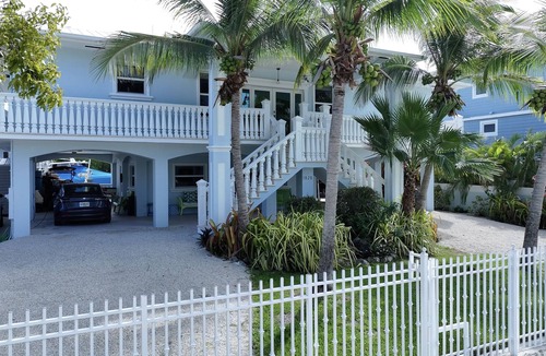 Twin Lakes House | 3Bd 3 baths 75 dock. Bay & Ocean access, Walking distance to John Penney camp