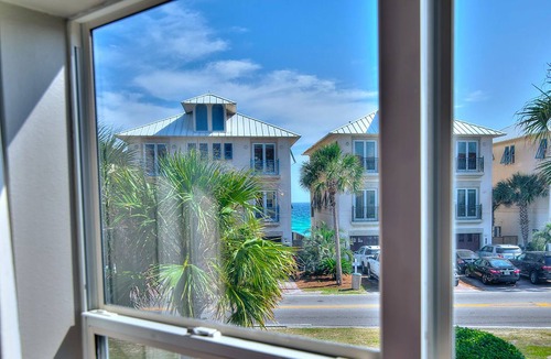 Frangista Beach Condo | 3BEDROOM 3 BATH SLEEPS 10! MIRAMAR BEACH!