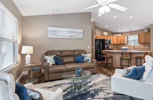 Liberty Park House | 3Br/2Ba Breezy Seashore w/Hot tub & Golf cart by David & Keilah