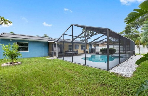 Greenbrook Estates Villa | 3BR | Saltwater Pool + Spa | Solar Heated | 9 Min to Airport | Sleeps 7