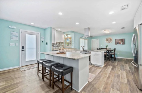 Venetian Way House | 3BR Waterfront Home with Pool & Kayaks