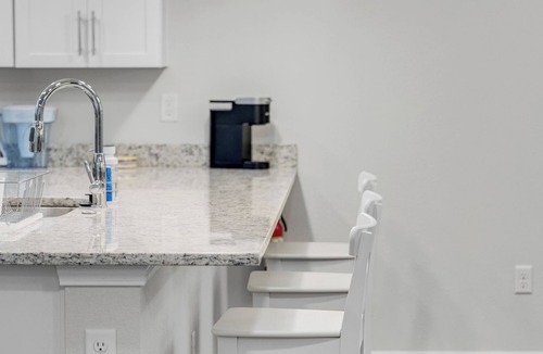 Atlantic Highlands House | 3Mi from Beach Beautiful 4BR@ Central Great Location