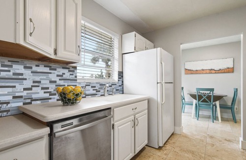 Ormond-by-the-Sea House | 3rd House from the Beach! ~ Family-Friendly Home ~ Just 2-Min Walk to the Ocean!