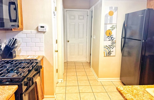 Clarkdale House | 4 bd Luxury King & Queen Suites - Mins to Marietta