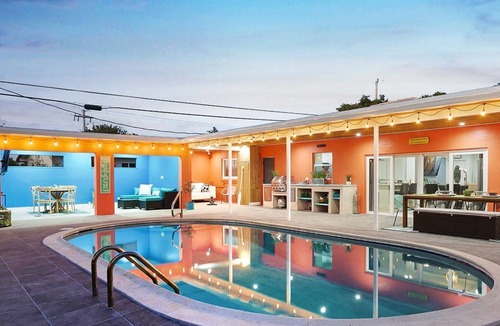 Coral Heights House | 4 BED/ 3 BATH HOME WITH INDOOR / OUTDOOR LIVING, HEATED POOL- HOT TUB! DISCOUNT!