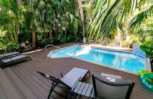 Marathon House | 4 Bedroom 3 Bathroom Sanctuary Villa W/Private Pool & 35ft dock upon request