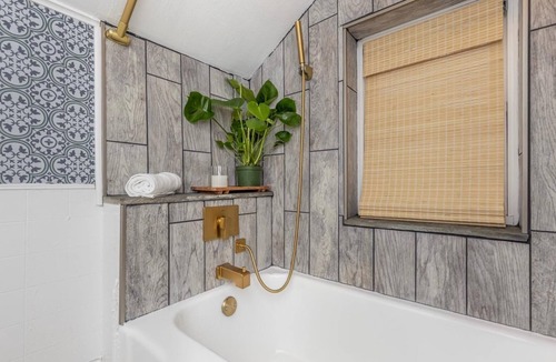 Wallkill Other | 4-bedroom Cozy farmhouse with fireplace and sunroom