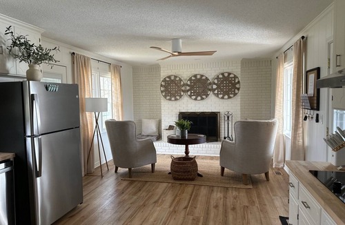 Ochlocknee House | 4-bedroom house in charming Ochlocknee with AC, WiFi. Relax and unwind
