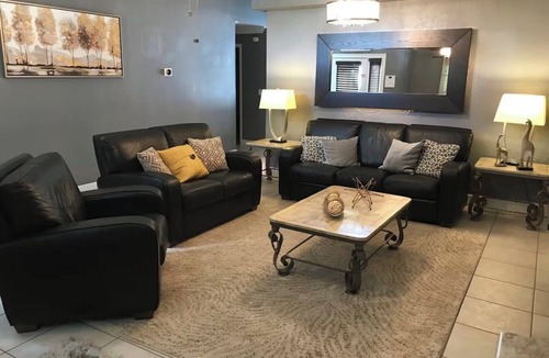 Alafaya Woods House | 4 Bedroom Modern Pool home close to UCF