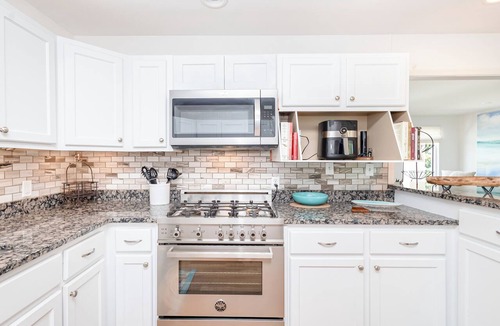 Toilla Segunda Condo | 4 Bedrooms | Sleeps Up to 15 | Private Pool | Game Room | Walk to Beach