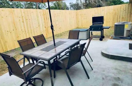 Fort Walton Beach House | 4 BR 2BA Home Private Fence Patio, Grill, Easy Boat & Tlr. Parking