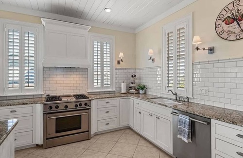 New Smyrna Beach House | 4+Bunk Rm - 4700sqft Beach House sleeps 16 - Elevator EV-Charger - Steps to sand
