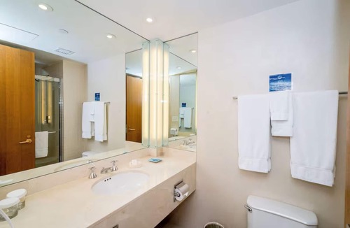 Ossining Hotel | 4 Double Rooms | Modern Hudson Valley Stay with Cozy Spacious Rooms