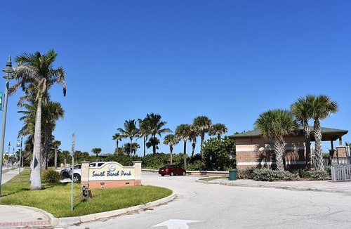 Vero Beach House | 4 Family-friendly Units w/ Free Bfast & Parking!