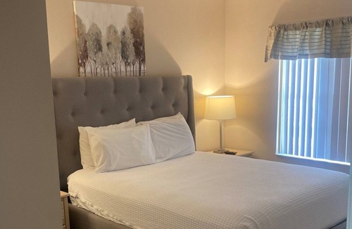 Indian Ridge House | 4 Miles From Walt Disney~Spacious Vacation Villa with Private Pool