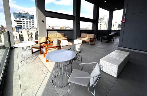 Queens Hotel | 4 Relaxing Units | Stunning Skyline Views | Walk to Gantry Plaza State