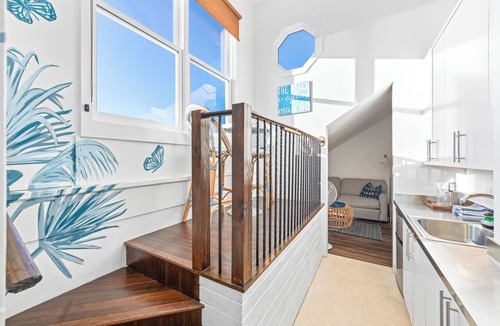 Rosemary Beach Hotel | 402 Rosemary Beach Inn - Includes Beach Chairs & Complimentary Breakfast + Access to 4 Pools