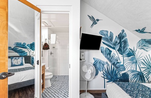Rosemary Beach Hotel | 403 Rosemary Beach Inn - Includes Beach Chairs & Complimentary Breakfast + Access to 4 Pools
