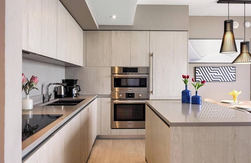 Hollywood South Central Beach Condo | 42nd Floor Penthouse with Pool and Free Parking