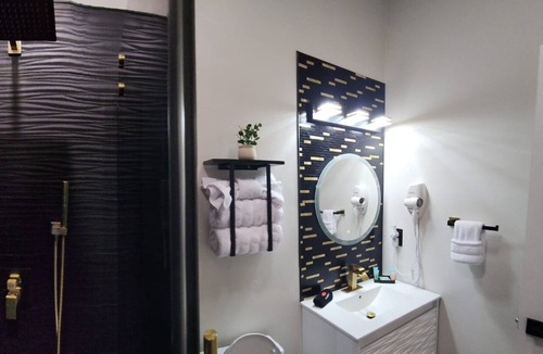 Town N County Park Apartment | #46 The Villa Rosas Suite Joyful Moments