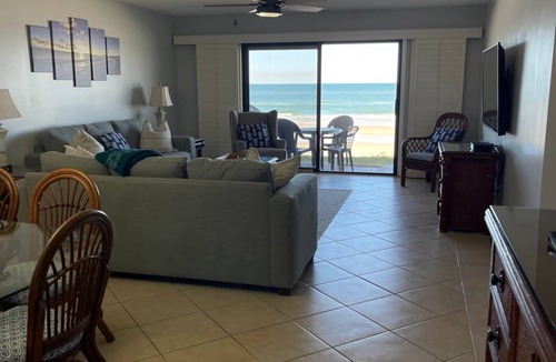 Crescent Beach Condo | 461 Fun in the Sun 3 Bdrm Oceanfront Ground floor
