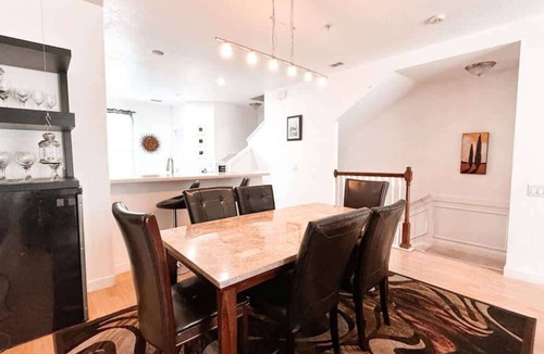 Florida Central Atlantic Coast House | 4846-Epic 3-Suite Townhome at Vista Cay