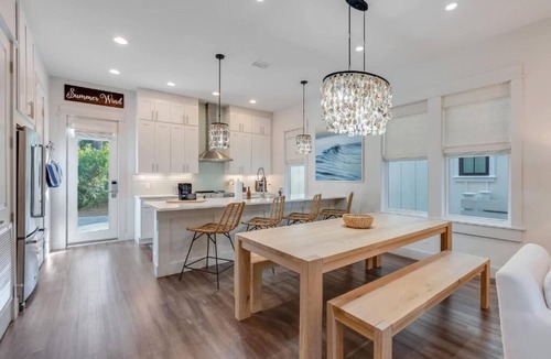 Treetop House | 4BD/4.5BA Perfect for 1-2 Families in heart of 30a/Rosemary Bch w/HWY98 access