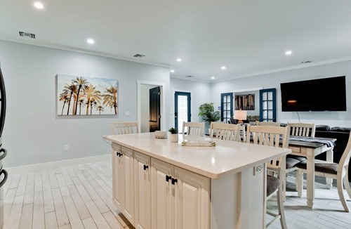 Trailer Estates House | 4Bd 4Ba private, 4 kings bf, heated pool, sleeps 16+!