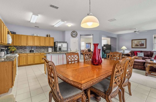 Windwood Bay House | 4BR retreat w/screened pool & spa
