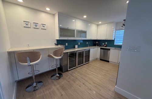 Riverview Estates House | 4BR with Heated Pool , Fire Pit & Pool Table Mins to Siesta & Downtown!