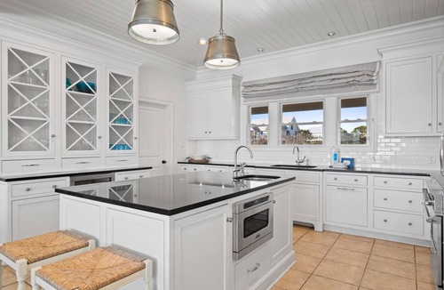 Treasure Beach Village House | 4th of July week now available as a Friday or Saturday check in!