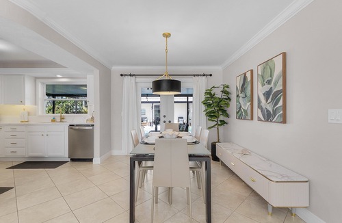 Central Naples House | 5 BDRM/3 Bath/Naples Luxury/Htd Pool/Nr Beach/Pets