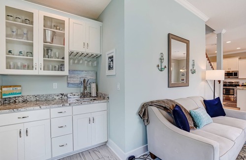 Jacksonville Beach House | 5 Bedroom luxury Beach house 5 min walk to beach - Wedding/Family/Group Trips